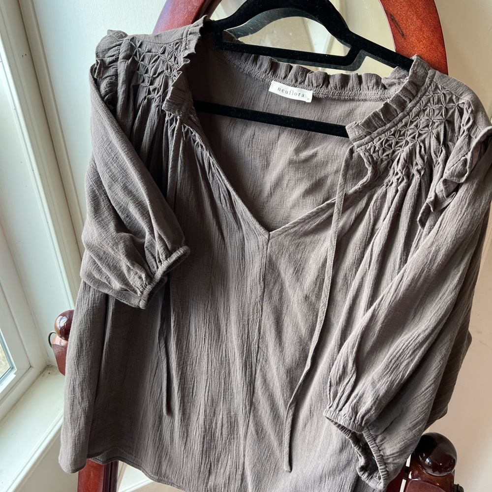 Neulora Taupe Smocked Neck Peasant Top - Women's